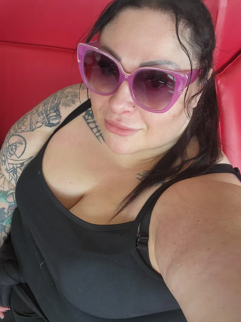 Thumbnail Jet Set Selfie Display | MissMortisBBW