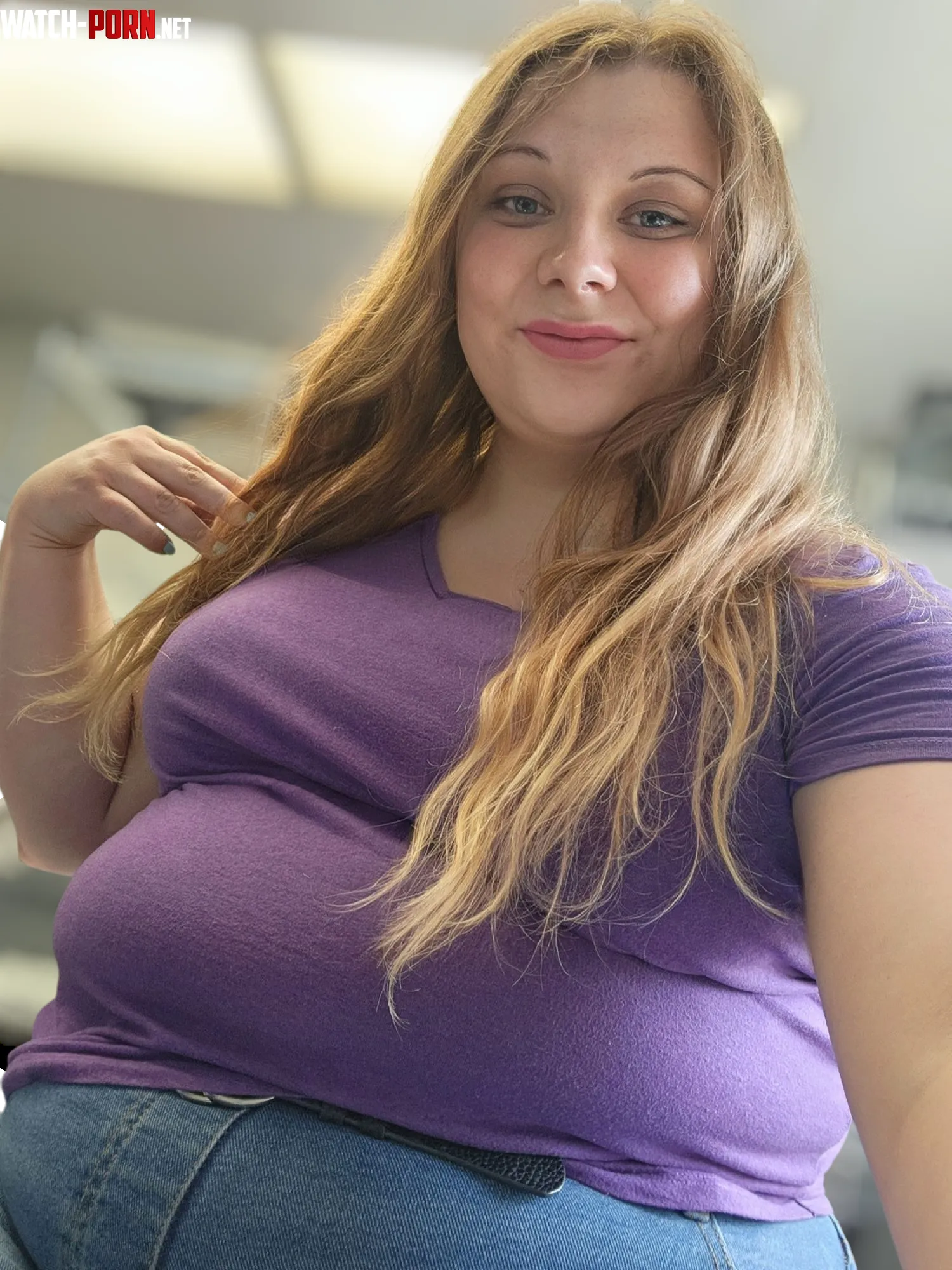 Looking quite fat in my new office! 🤭 by Ok_Marionberry_9118