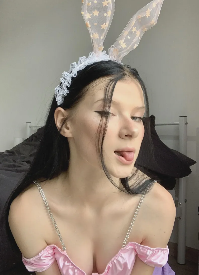 Thumbnail Sensual Bunny Vibes: CherryWhim's Allure | BunnyGirls