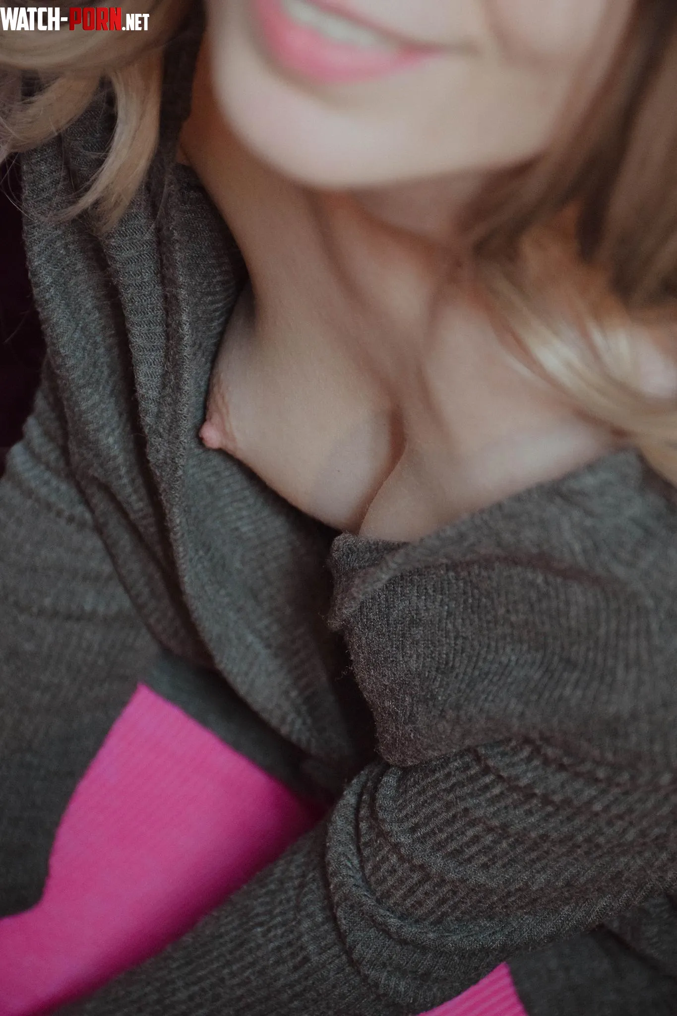 My friends love this loose sweater.. anyone have an idea why? by buonbella
