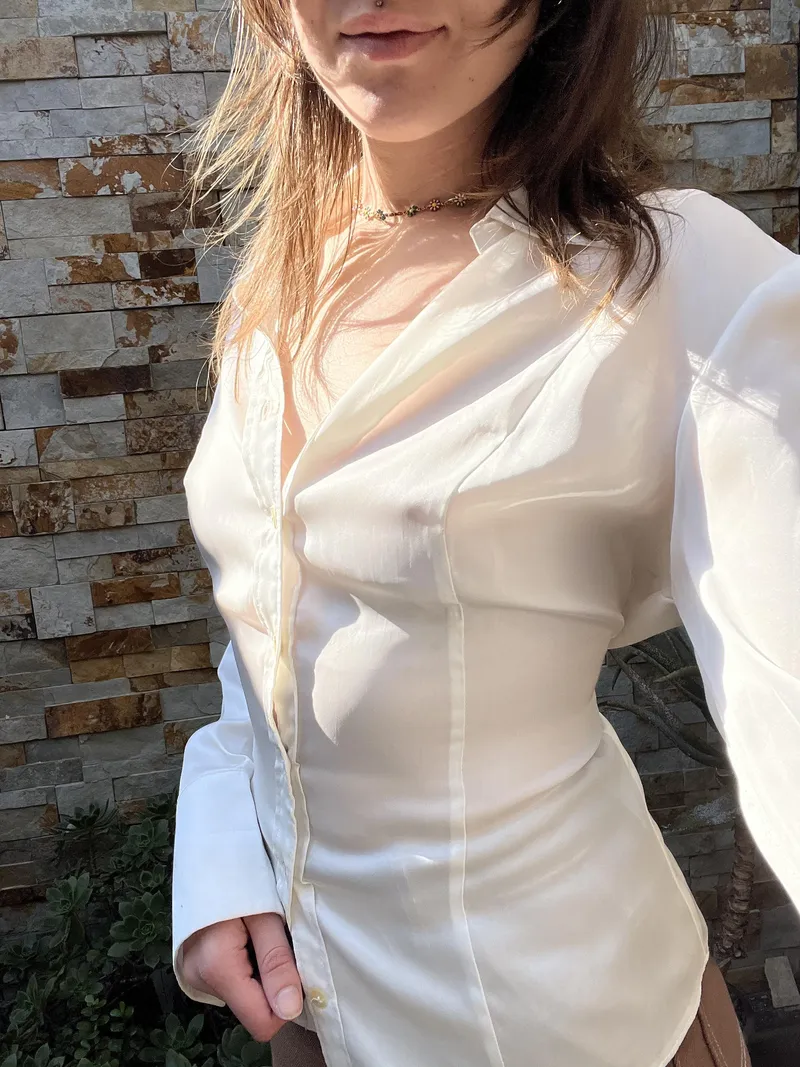 Thumbnail BabySparkleGirl on Braless Habits - Start Your Week Right