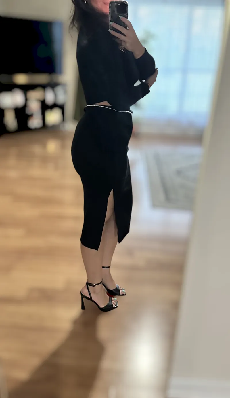 Thumbnail Kickstart Your Week with Brunette Elegance | Abigail37C