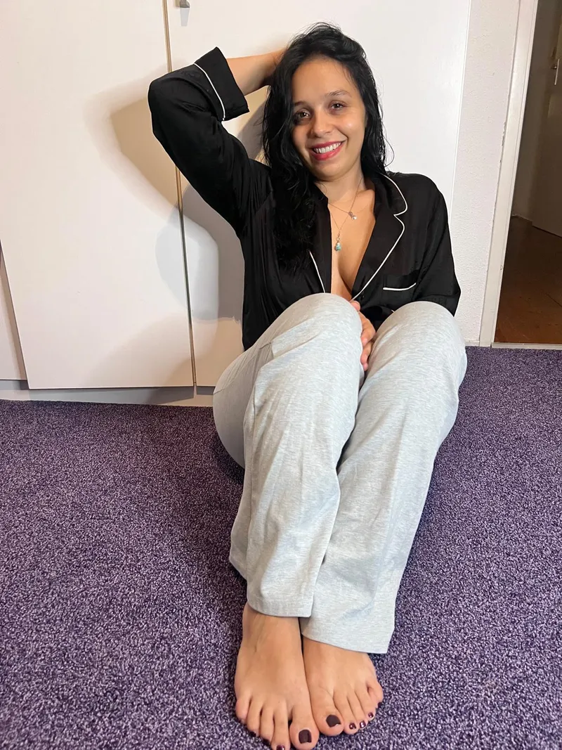 Thumbnail Galadriel69_'s Naughty and Tight Adventures at 24