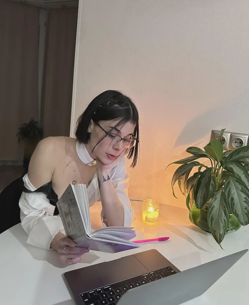 Thumbnail Office Distractions: KinkyPassionDame's Temptations