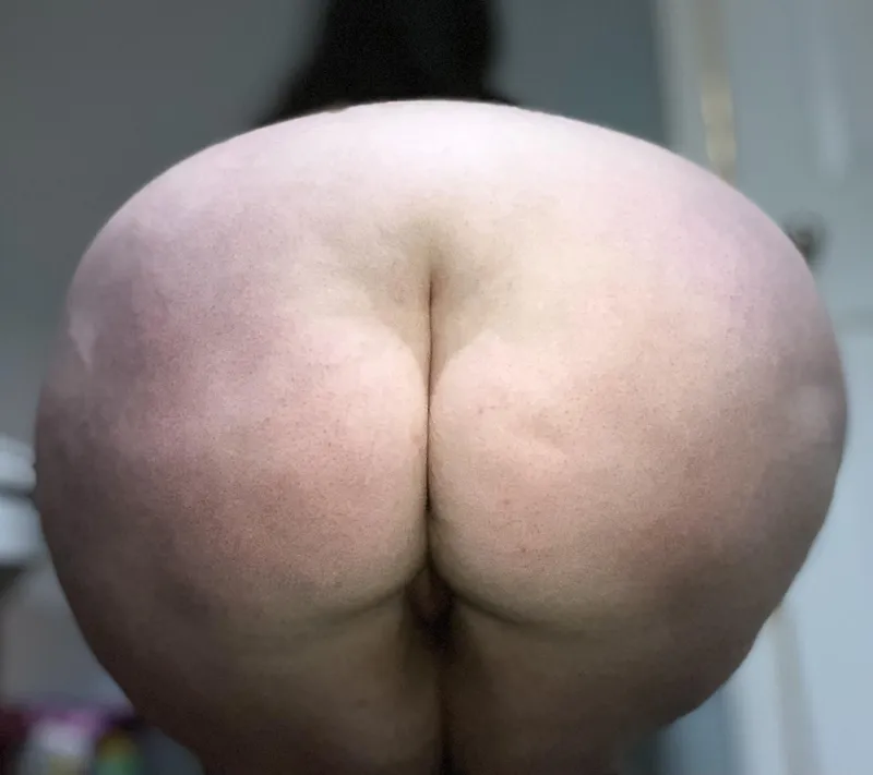 Thumbnail Galaxykief54 Shares a Favorite Chubby Ass Picture