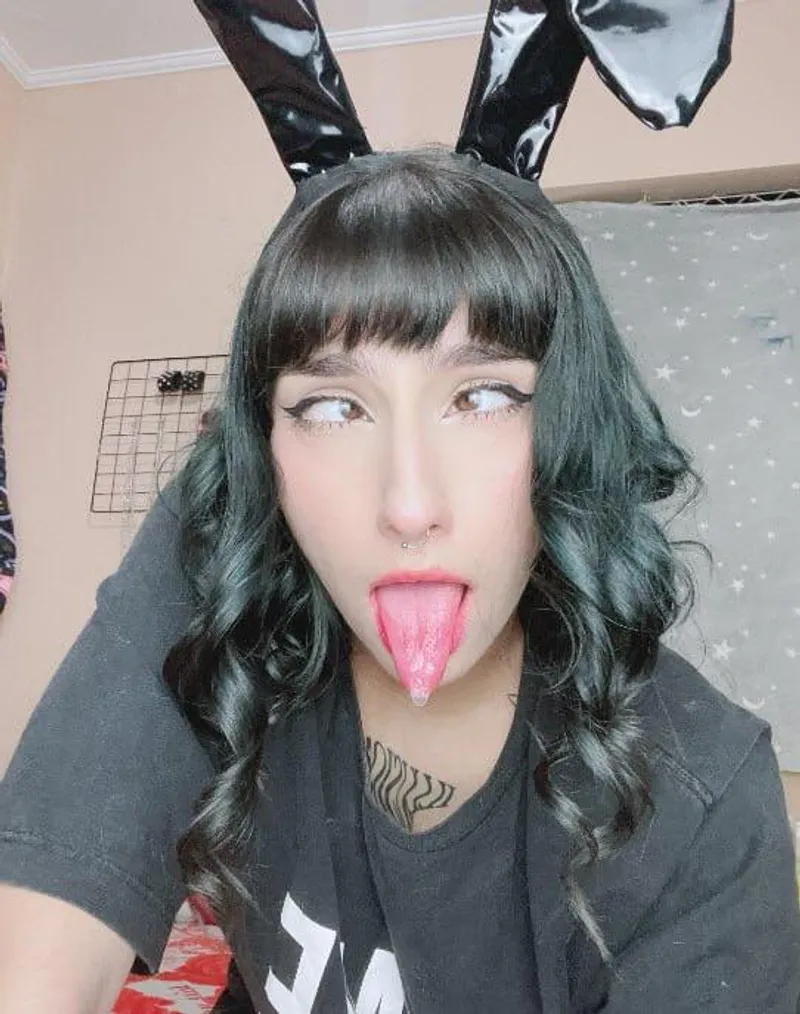 Thumbnail Tempting Dripping Moments: Indulging in Spit Fetish - Smileeycake | spitfetish