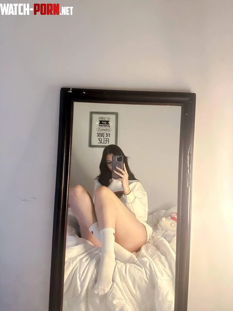 Looking for someone that wants to keep my socks on while I get breeded [F] by Vanessa-queenu