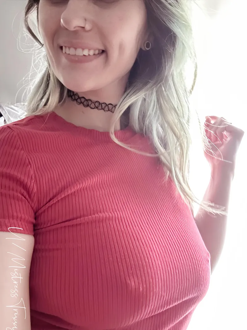 Thumbnail MistressTrixxy's Beautiful Monday Morning Fashion | Braless Style