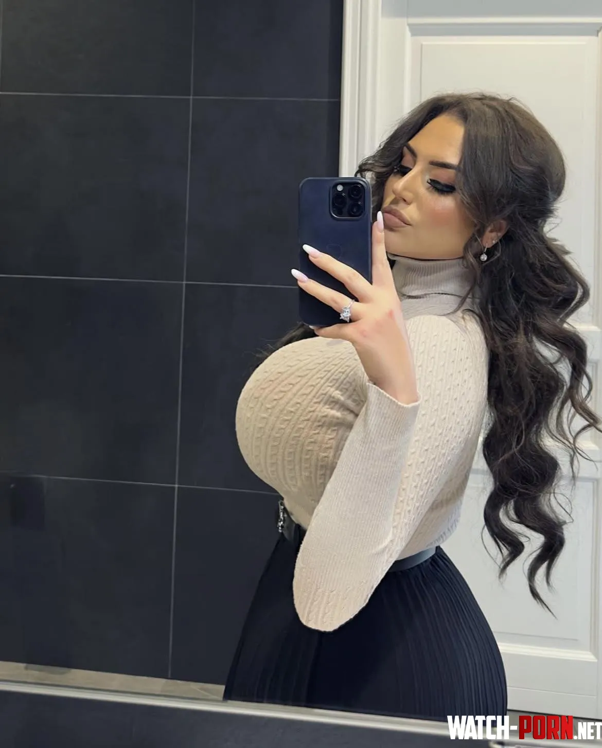 Busty selfie by mrprofessional2525