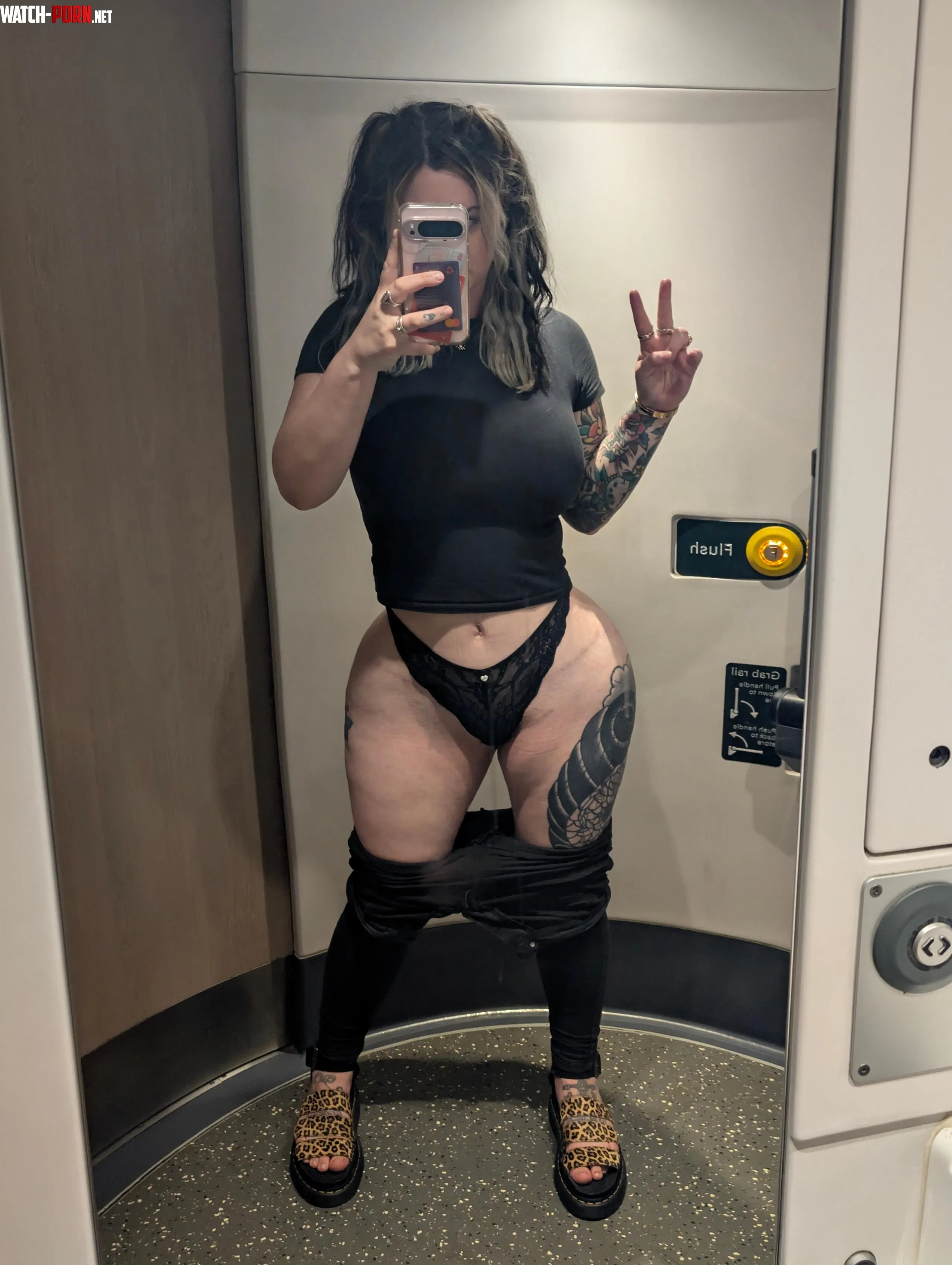 Have you ever fucked on a train? by mamaplugsx