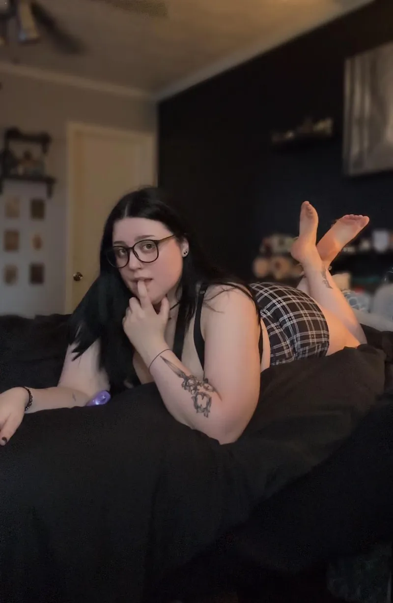 Thumbnail crummytortilla's Enigmatic Promise: Dreams or Nightmares? | Babes