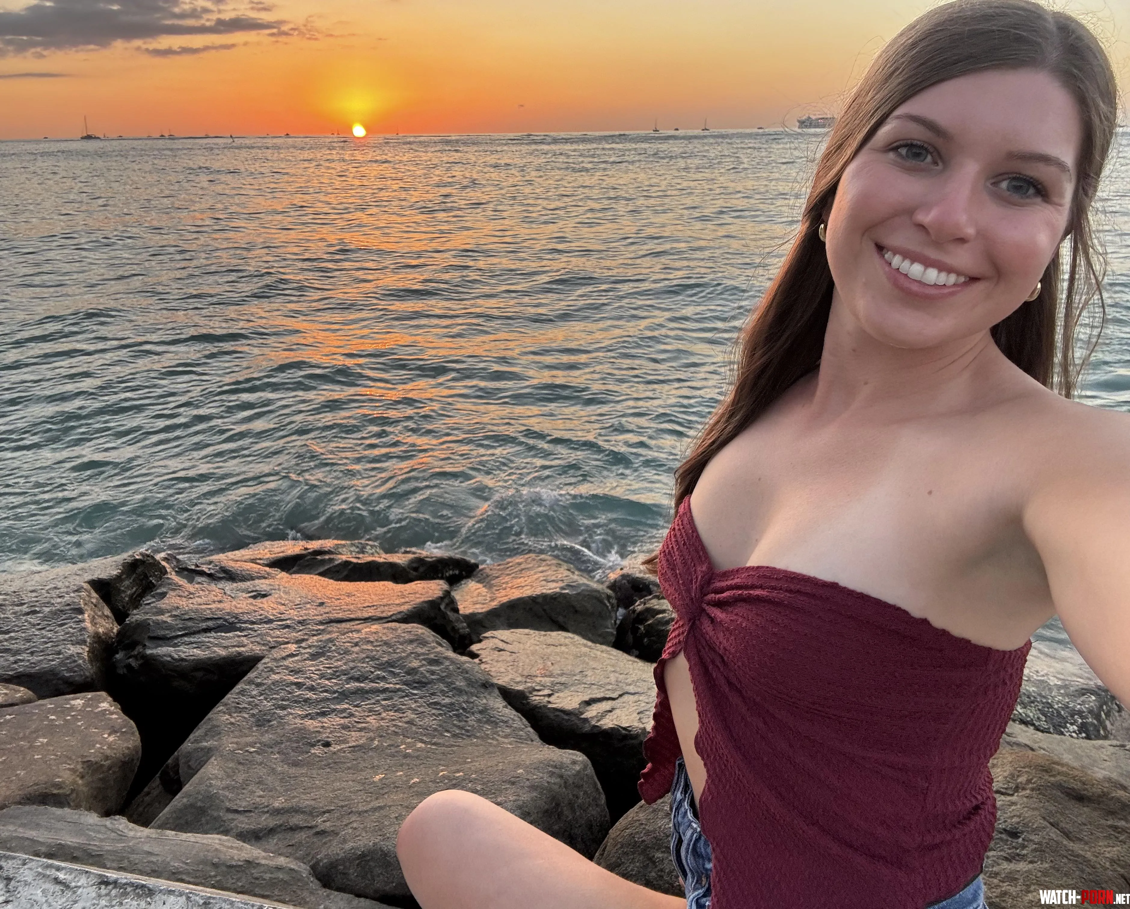 Caught an amazing sunset by Alliexo1