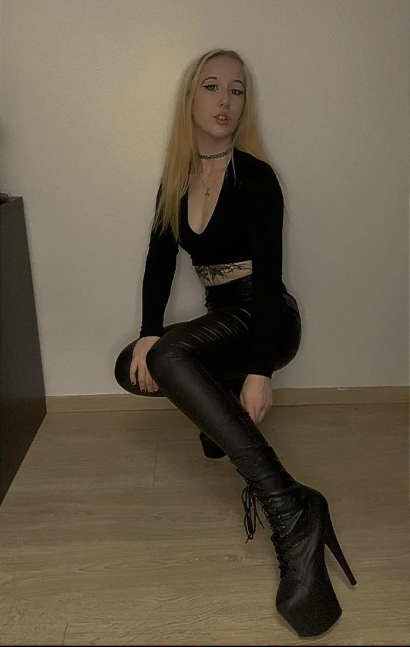 Thumbnail Pants and Heels Combo: Explore Fashion with sin_a_cos