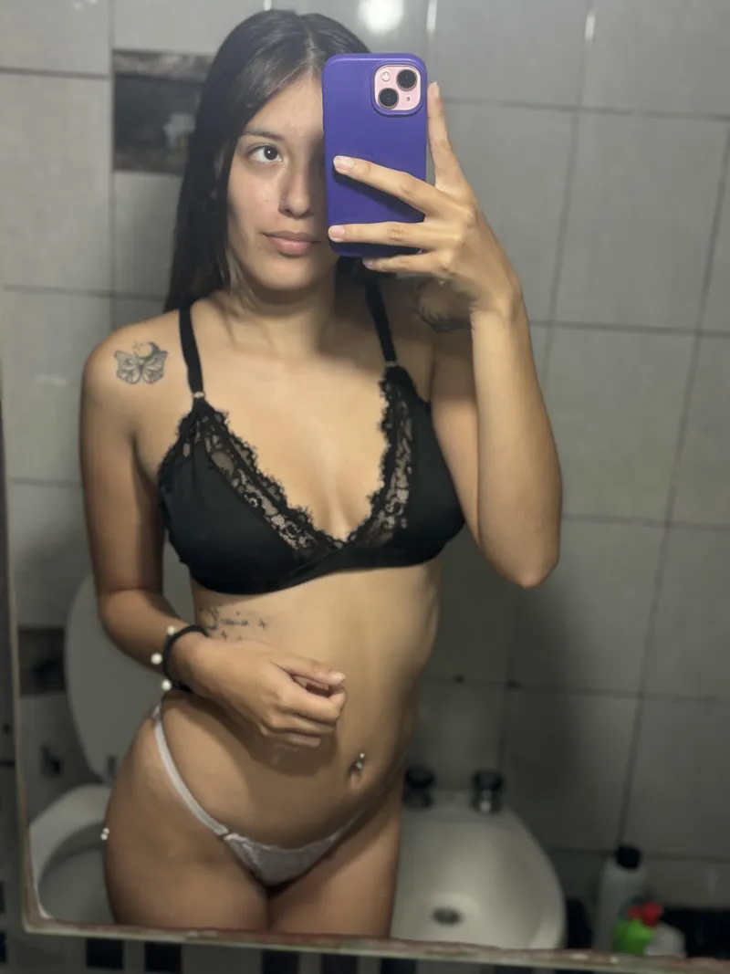 Thumbnail Saraawild's Availability: Ready for Your Desires