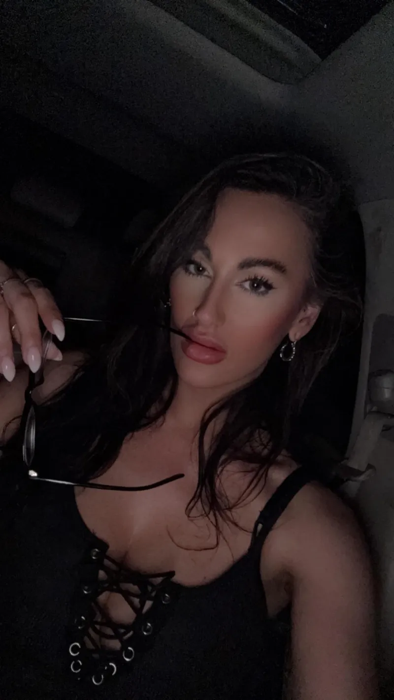 Thumbnail Dive into Fun with Emojis in courtney_93_x0’s Babes World