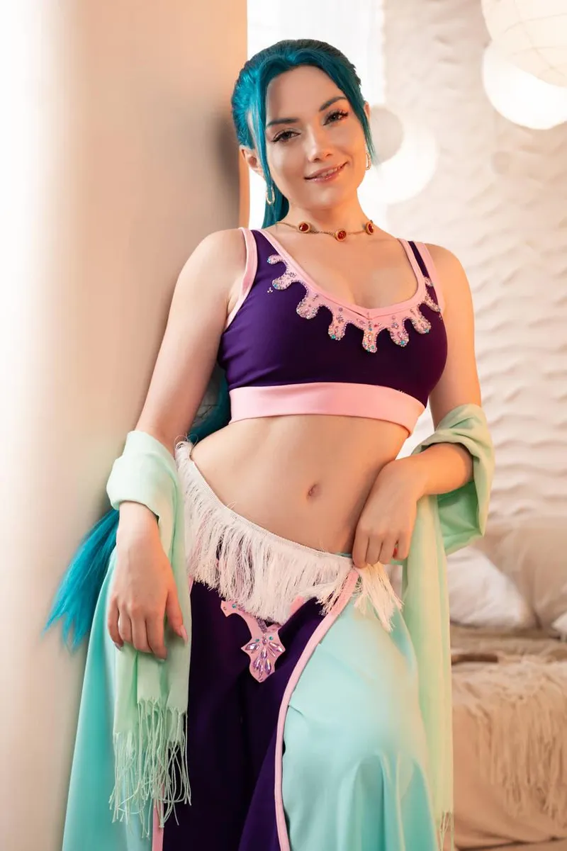 Thumbnail Nefertari Vivi's Allure by CarryKey in cosplaygirls