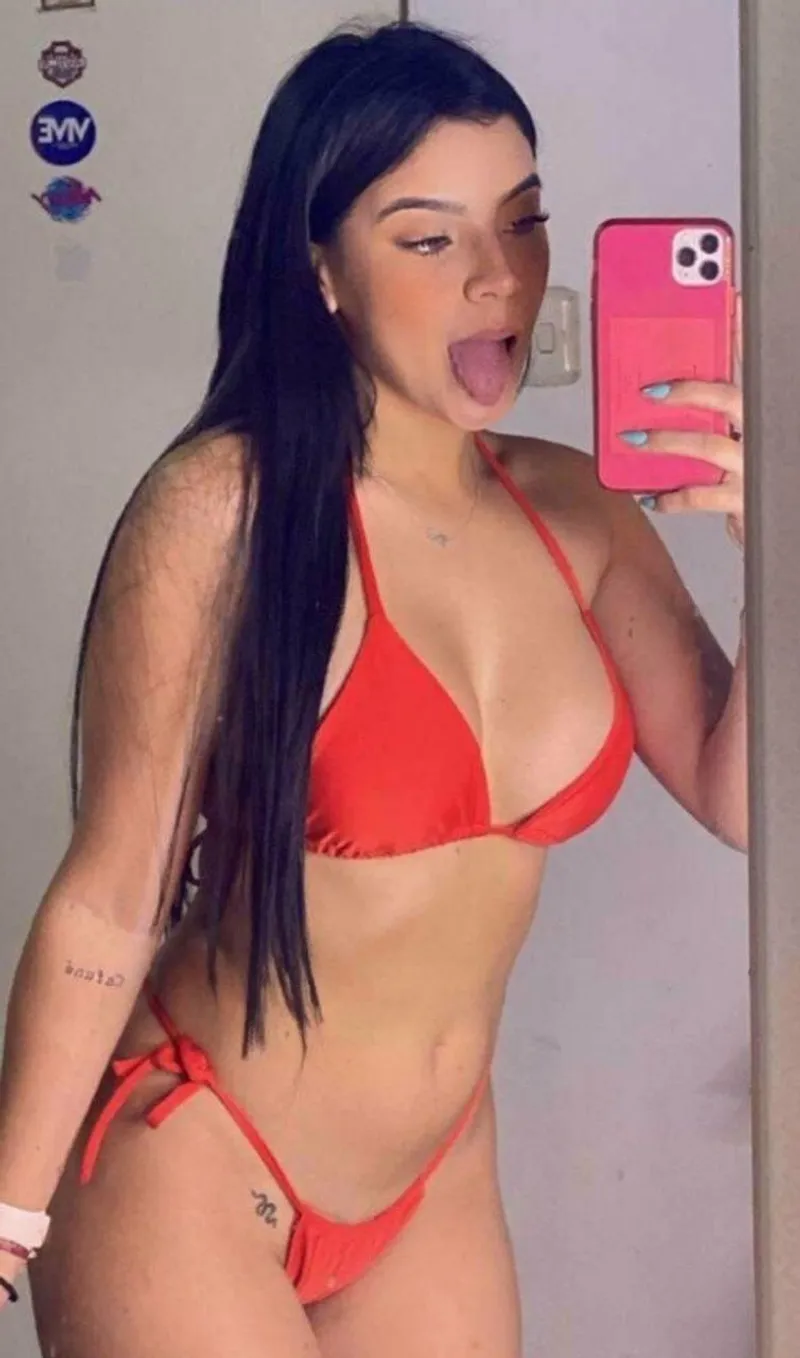 Thumbnail DaraSoftist Introduces Hot Latina Dreams to Come True | SlutsofSnapchat