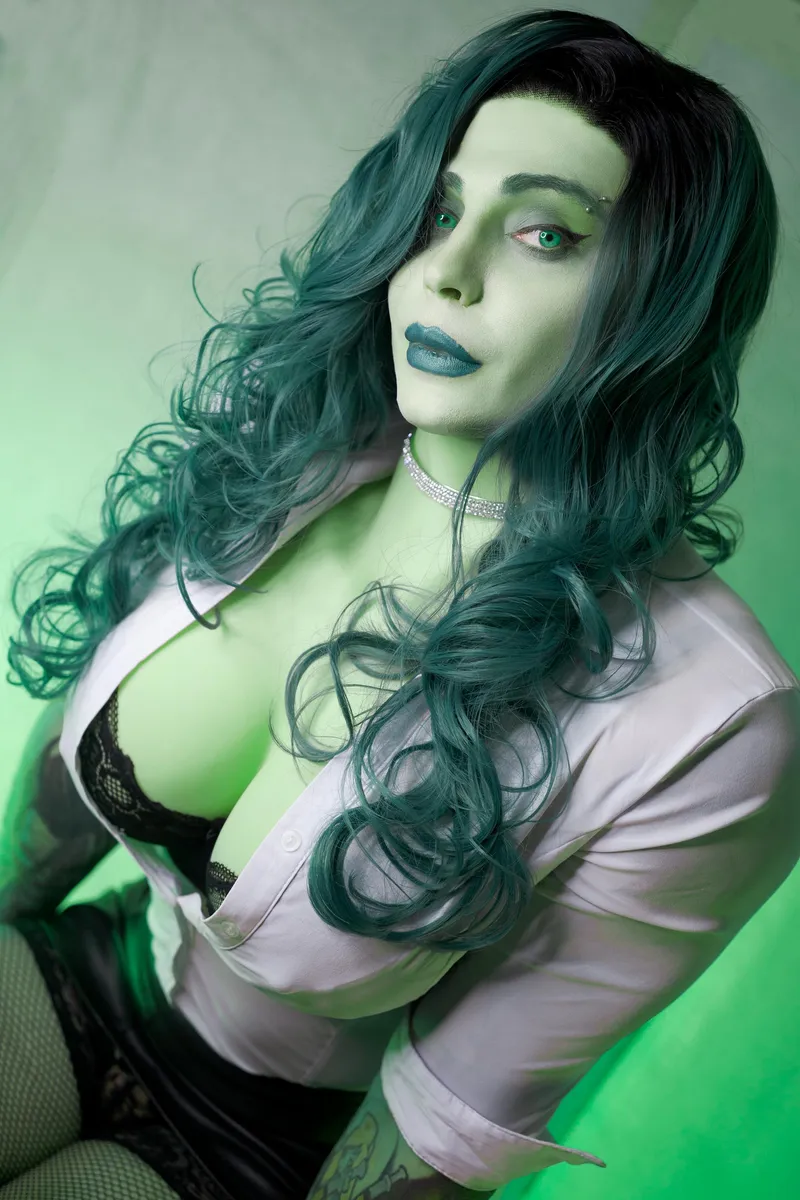 Thumbnail Frame's Shehulk Cosplay Delight Unveiled by Embarrassed_Hand_693