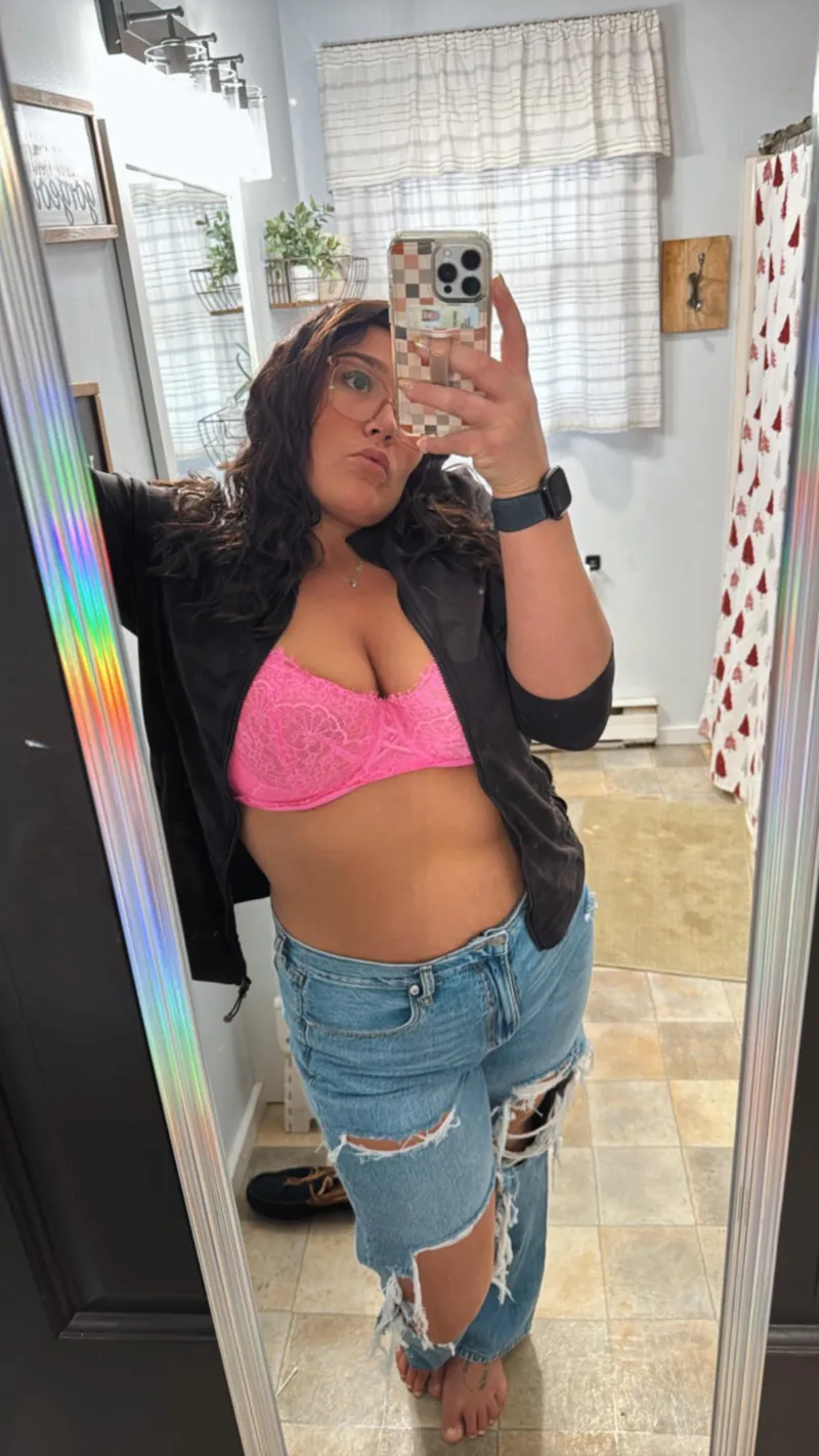 Thumbnail Happy Monday Babe - Don’t Be Shy, Come Spend It with Me by theicingontop in Onlyfanshottest Category