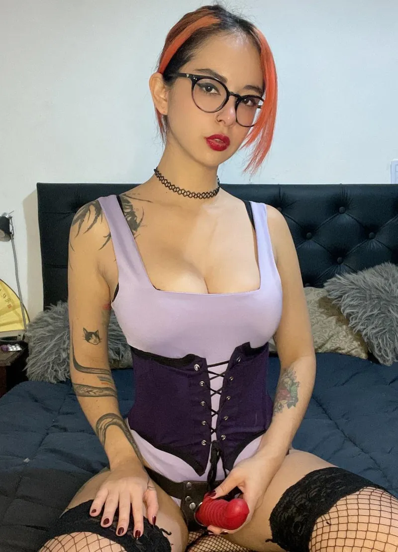 Thumbnail Nerdy Dominance: Unveiling Fantasies with Miss_LD in the fetish Category