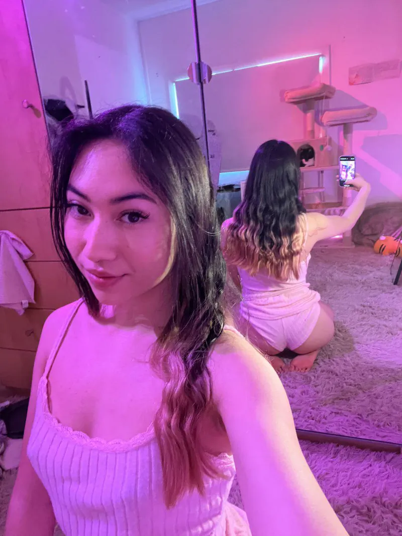Thumbnail WetGap21's Choice: Me or the Pawg? | paag