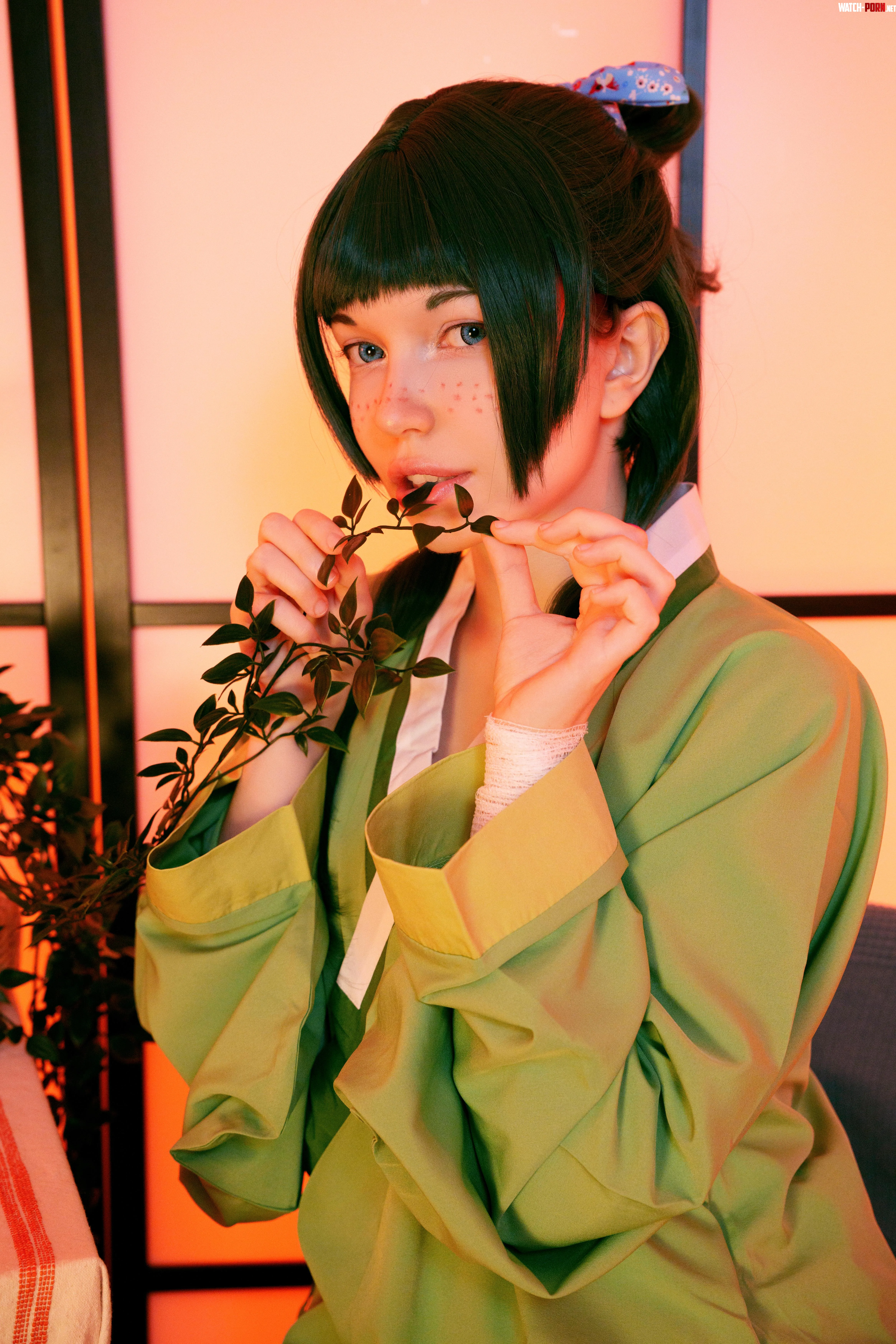 MaoMao cosplay by Murrning_Glow by MurrningGlow