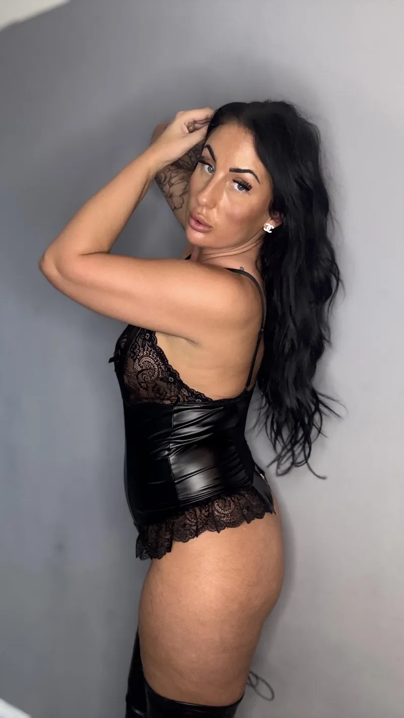 Thumbnail DreamyGoddess01's Leather Fantasies: What's Your Favorite?