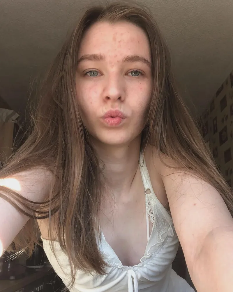 Thumbnail @emmihill by Emmi-Hill