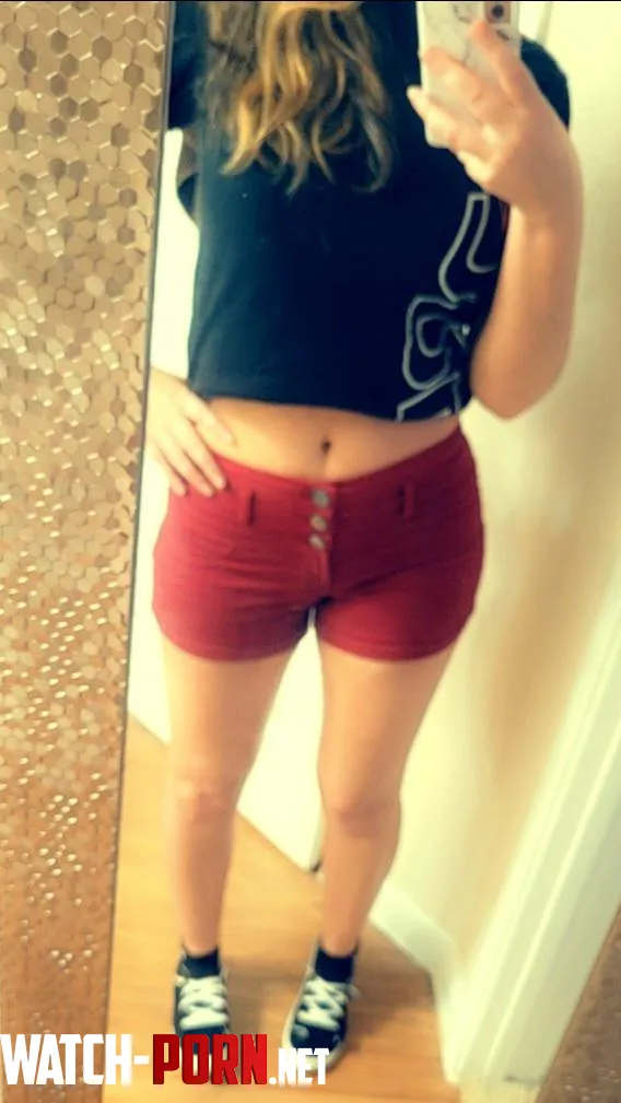 Quick mirror selfie before dinner this evening, tummy out by MisalignedMelody
