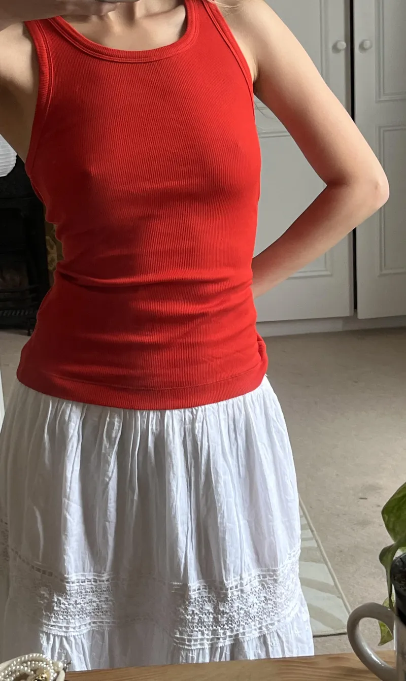 Thumbnail Join Kittenkisskiss in Rising Up with the Braless Gang - A Bold Move!