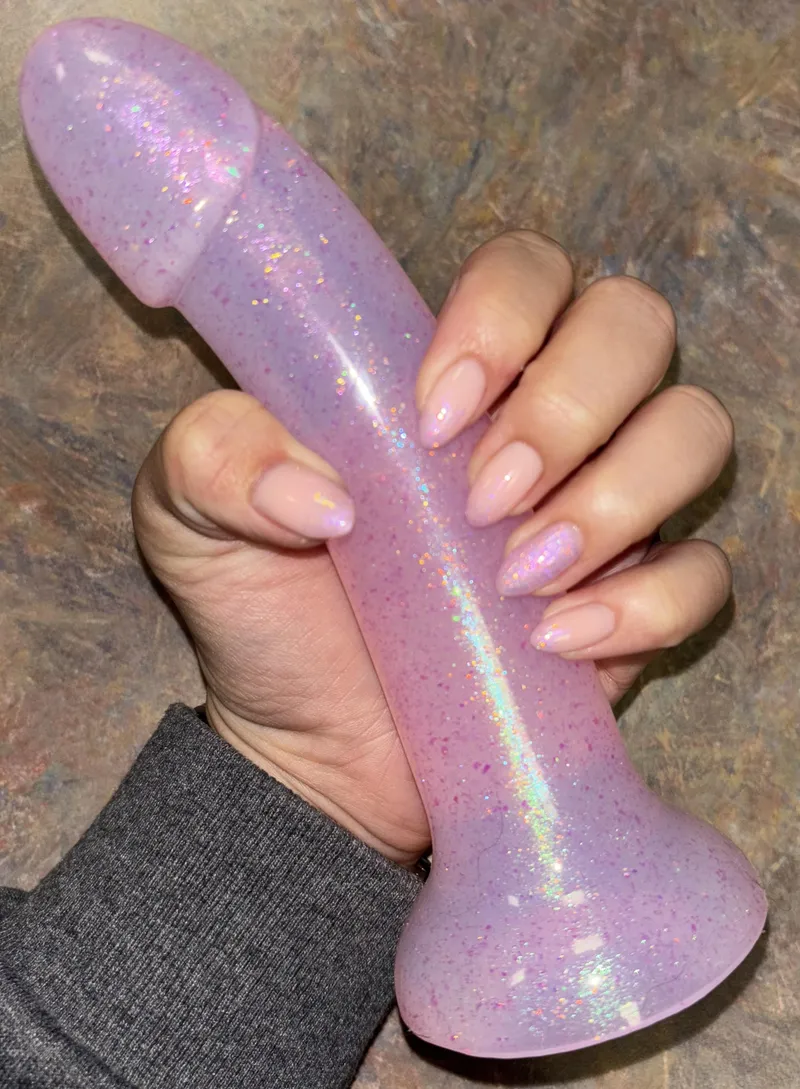 Thumbnail Raye_Lyne's Unique Tale: When Paint Matched a Favorite Dildo in nailFetish Realm
