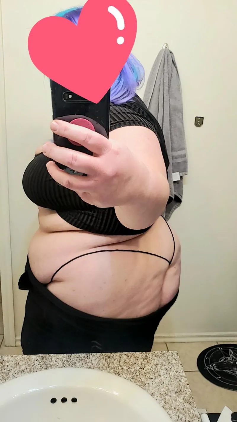 Thumbnail BBW Beauty: Exploring the Appeal of G-Strings by chrisfarleybtggf