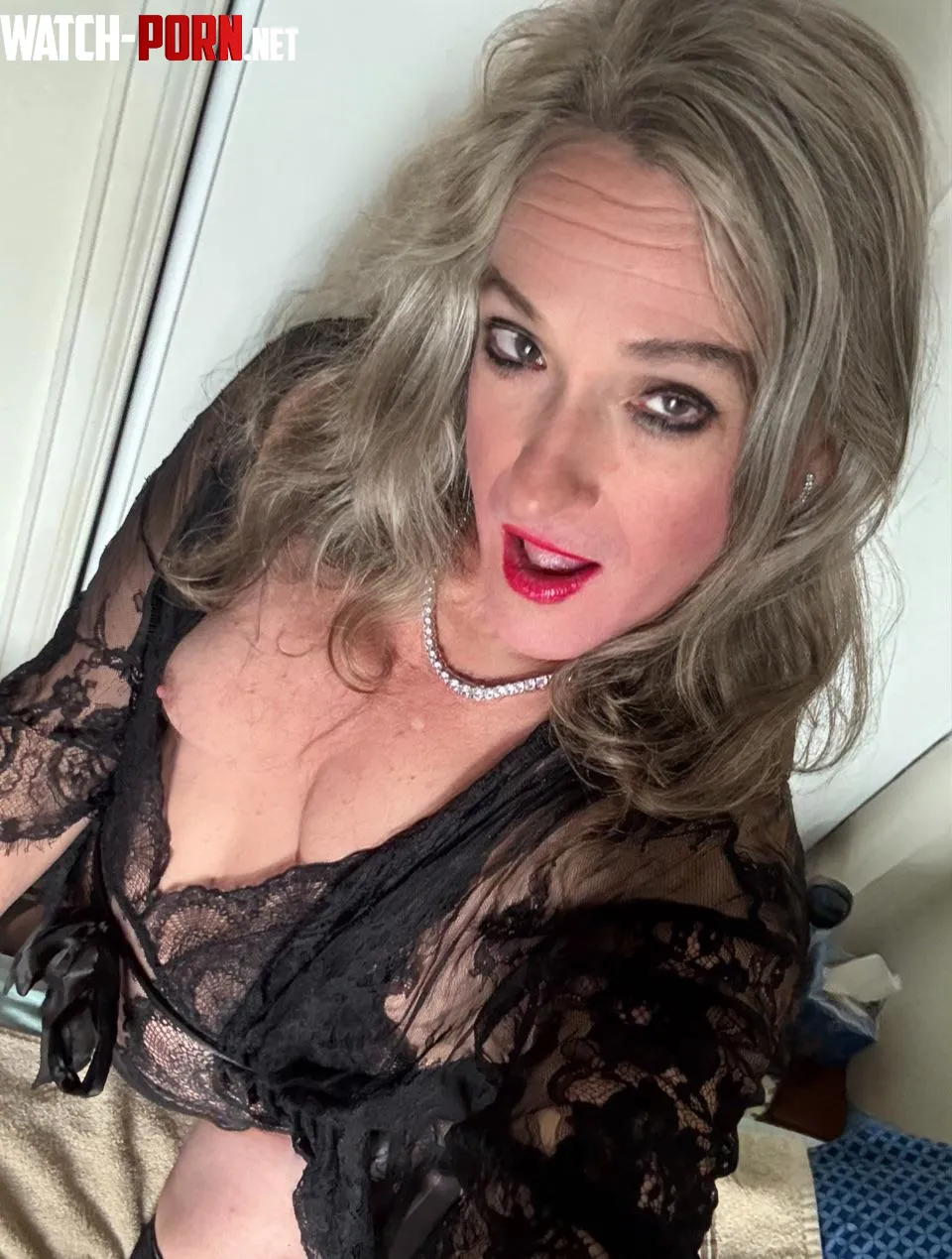 Like my new bling? by candicrush69