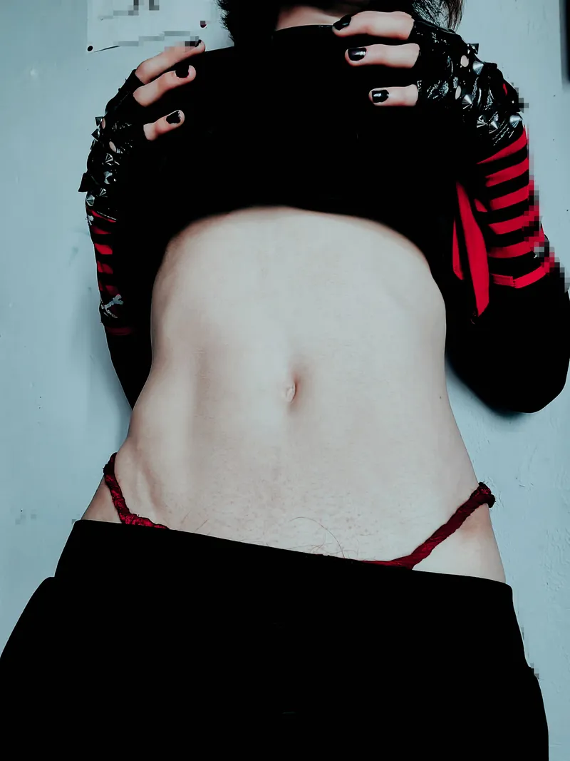 Thumbnail Eredin_Makuma's Croptopgirls Charm in Japanese Uniform
