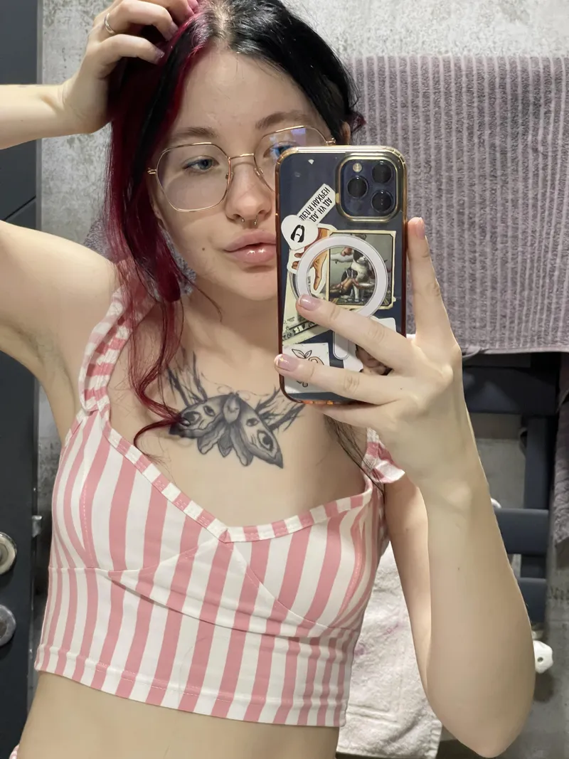 Thumbnail Pink Perfection: The Cute Top | Dominika_wilde CropTopGirls