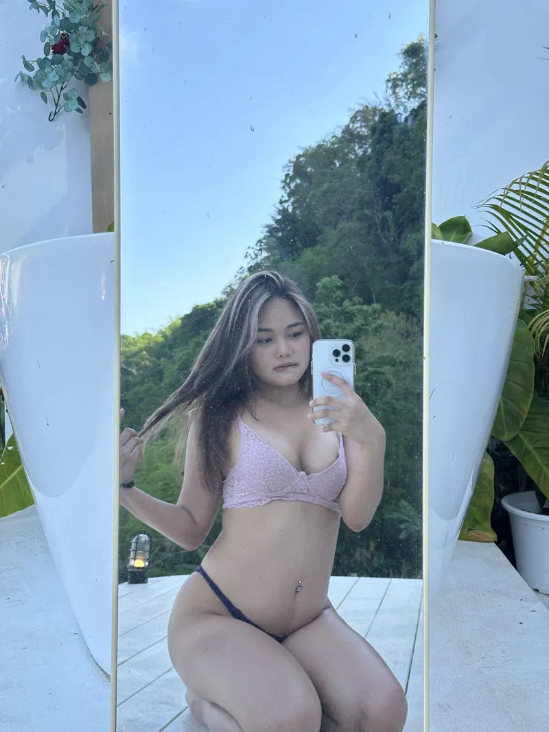 Thumbnail Sensual Journey: Inviting Exploration with StarlixightSoul