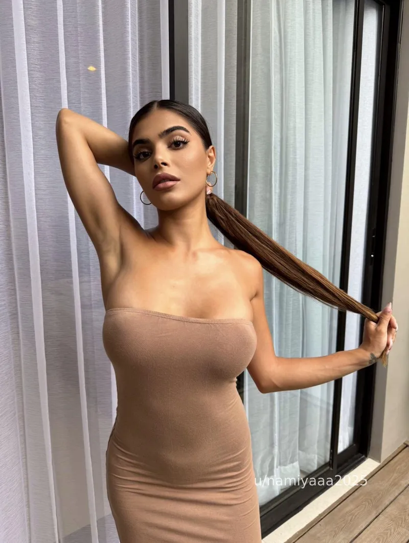 Thumbnail Brown Elegance: Stylish Tight Dress by namiyaaa2025