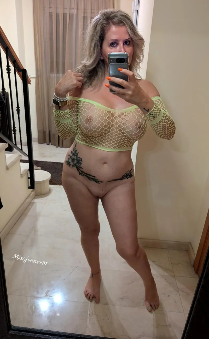 Thumbnail Exploring missjonner74's Tale - Stifler's mom, 50f