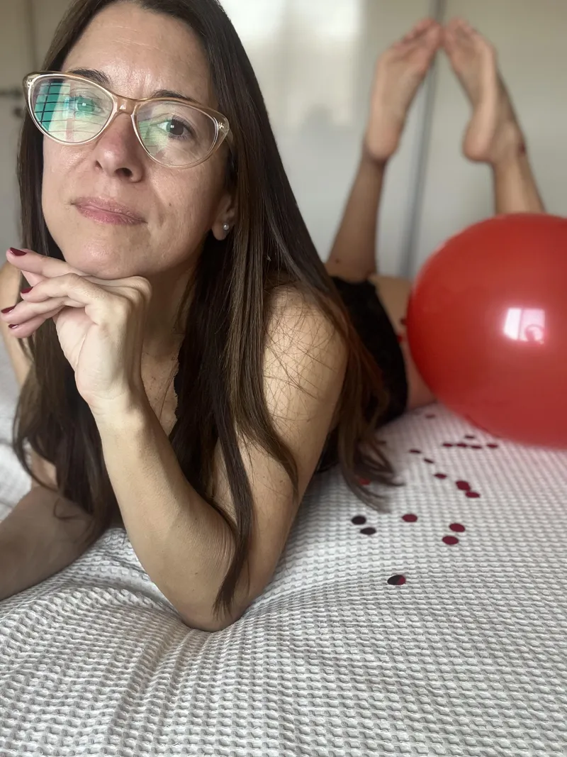 Thumbnail Meet goddessannerubi1, the 45-Year-Old Milf