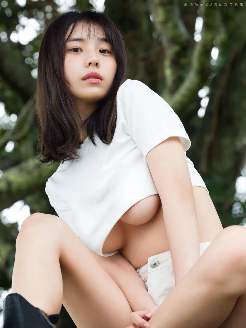 Thumbnail Hina Kikuchi 菊地姫奈 - Stunning Gravure Shots by yuuki-ichinose
