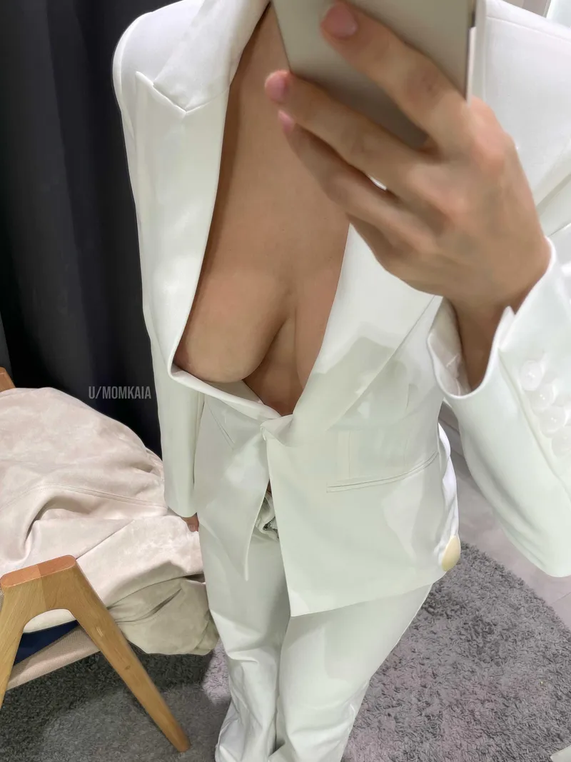 Thumbnail Empowering Motherhood: Stylish Blazer for PTA Meetings by MomKaia
