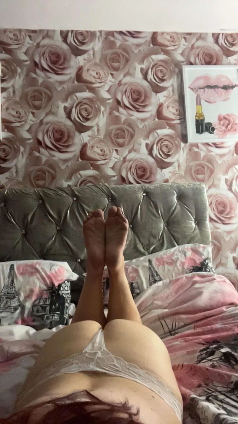 Thumbnail Midweek Delight: Celebrating Happy Hump Day by amelia-rose85