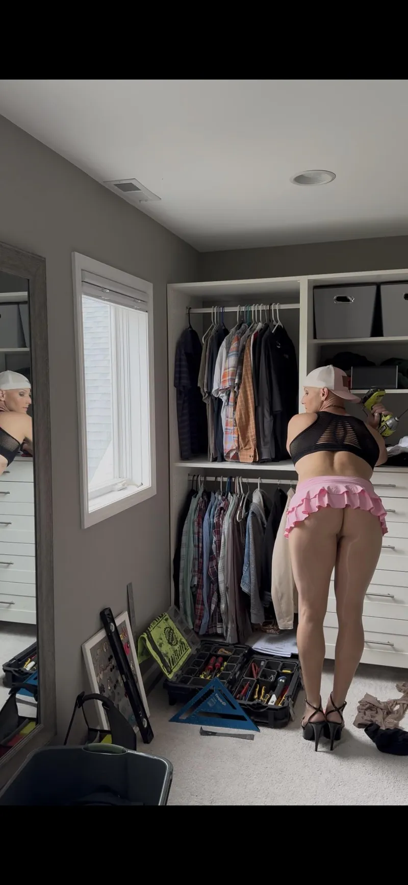 Thumbnail Power Tools and Short Skirts: A Perfect Combination | CleverM0ng00se