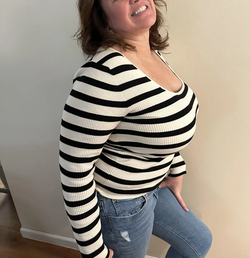 Thumbnail Unveiling Beauty: LanaRoseSTL Questions the Concealment