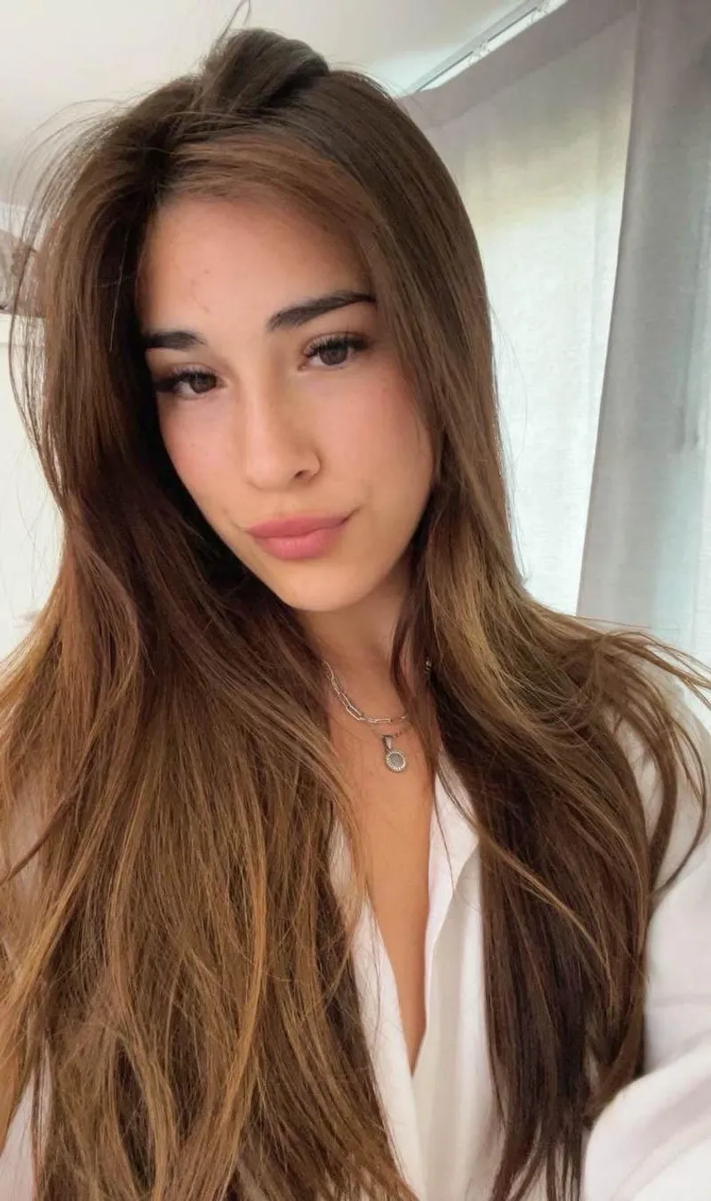 Thumbnail CutieBabe_X Showcases True Luxury - Looks Like Luxury