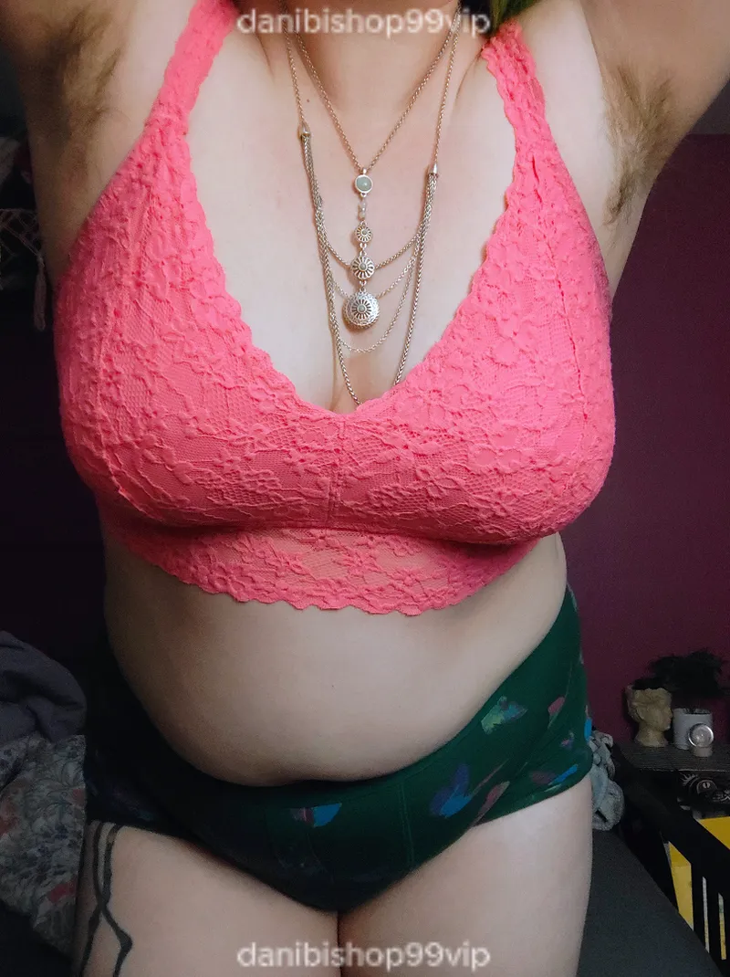 Thumbnail Show Appreciation: Embracing Hairy Armpits by danibishop99vip