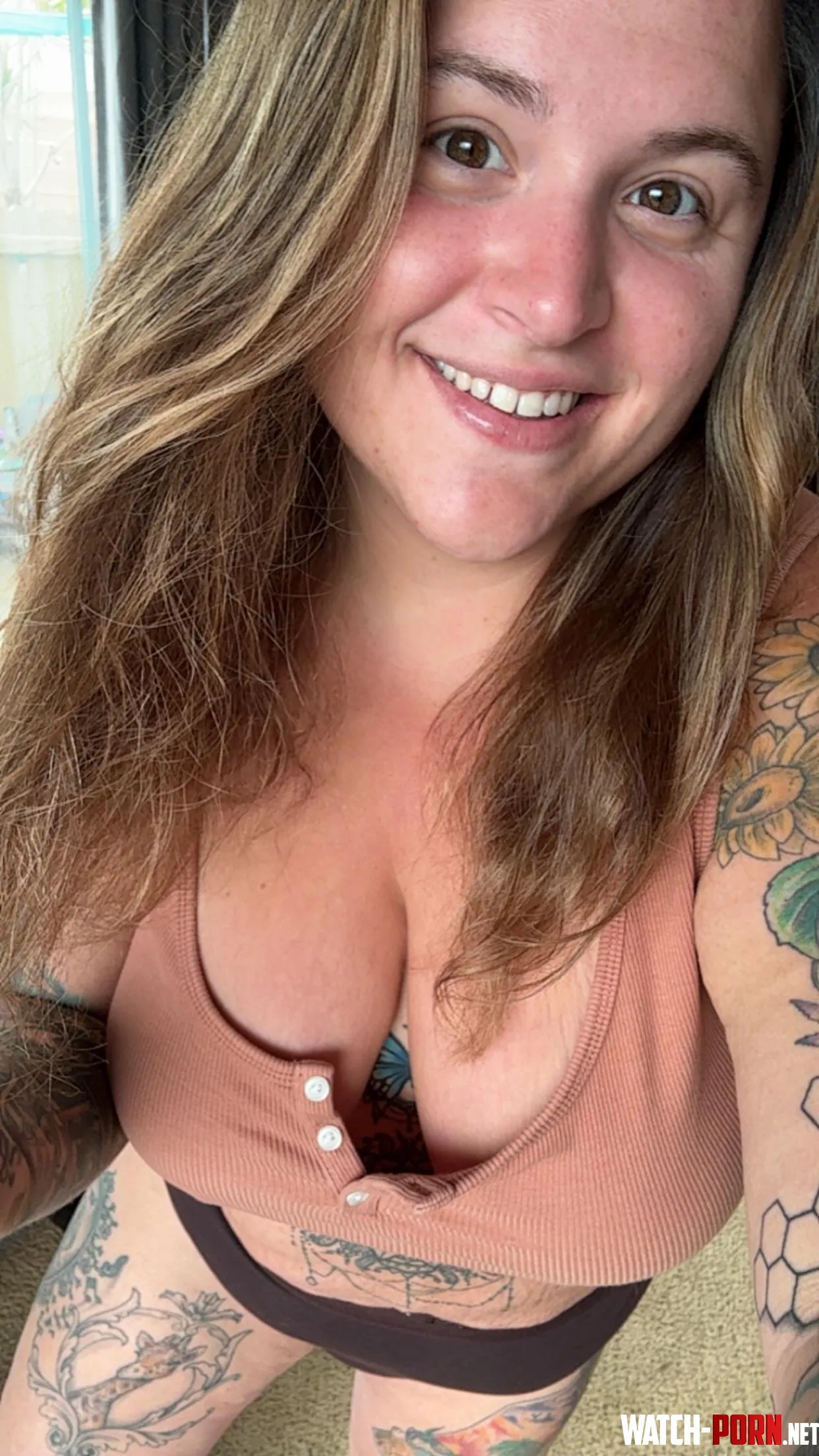 Can this  bbw covered in ink with big naturals titties quench your thirst by handful_heather420