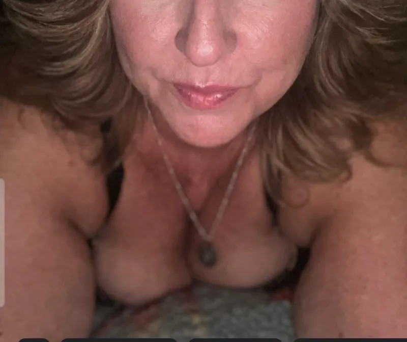Thumbnail MsDungeon's Sultry Check-In: WifeWantstoPlay Exhibition