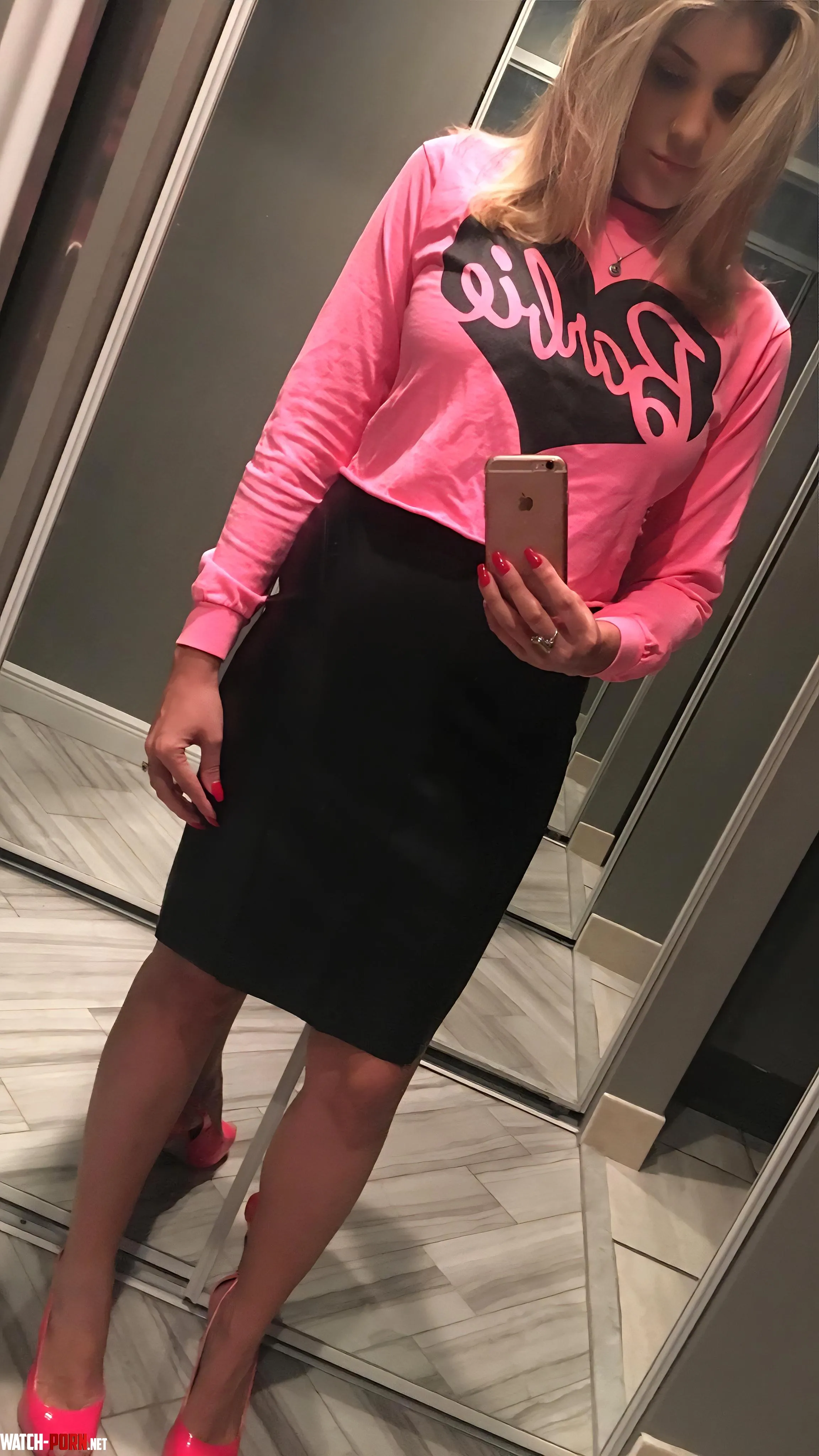 Shiny Leather Skirt by AmandacSassy