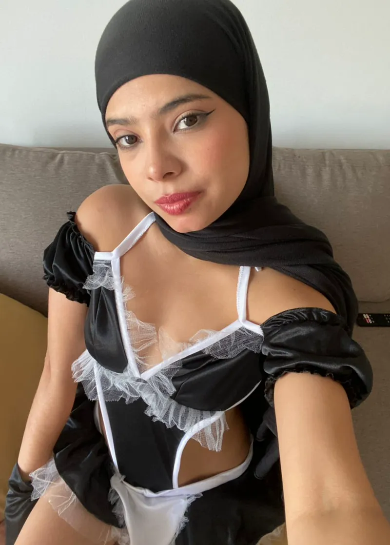 Thumbnail How to Handle Hijab During Intimate Moments - Insights by theodus2